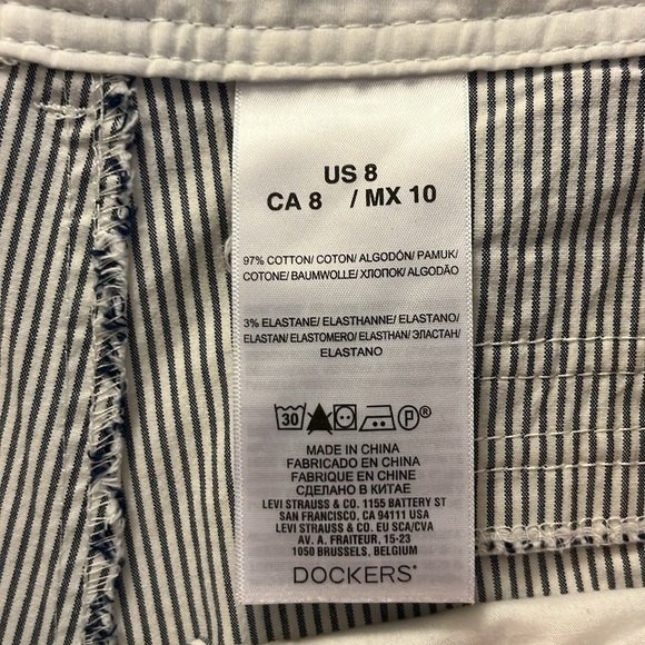 Dockers Striped navy and White striped Bermuda shorts size 8 - Picture 5 of 9